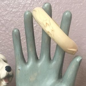 Vintage plastic bangle bracelet